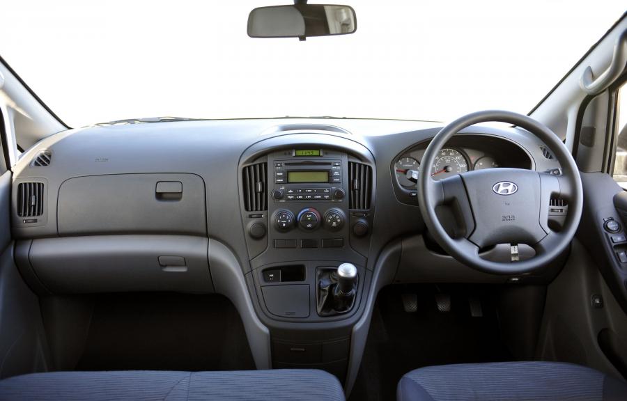  Hyundai iLoad 2008 года  (фото 10 из 10)
